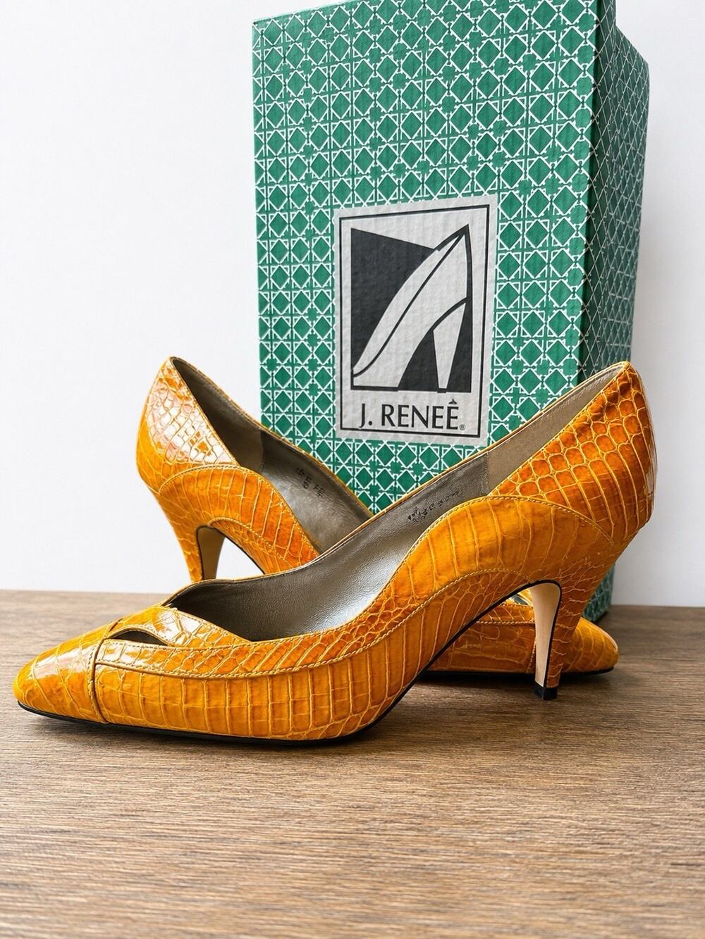 Vintage J Renee Genuine Snakeskin Pumps Exotic Heels Yellow Marigold Gold 7M EUC